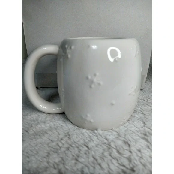 Mars Collectibles Red Santa, Blue, Green M&m's Cups I Melt for No One Lot of 4 - Picture 7 of 10